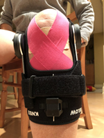 Sensoria Smart Knee Brace - lifestyle