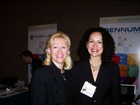 Karen Thomas with Linda Marroquin of Frogpad at the CTIA Official Press Event