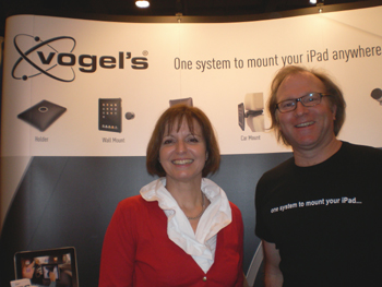 Gerdi Vogels & Albert Zeeman, Vogels at Macworld Booth